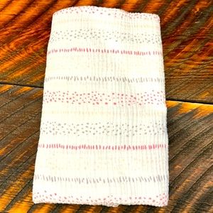 Lulujo swaddle